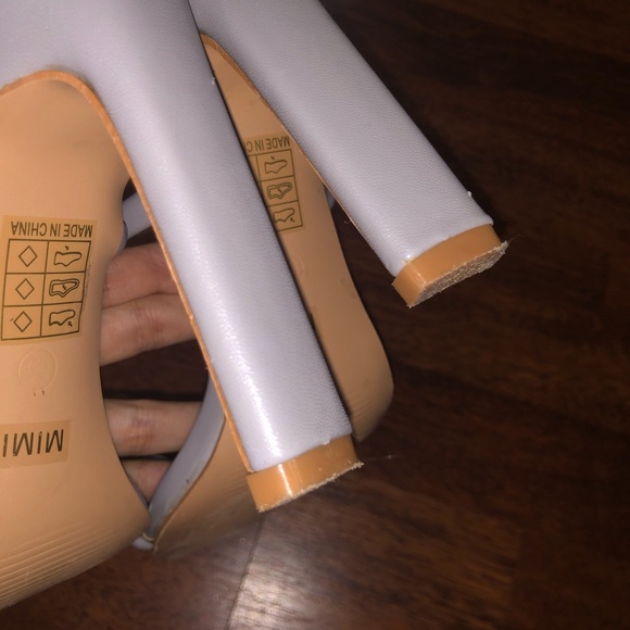 Shoes - Picture 4 of 6